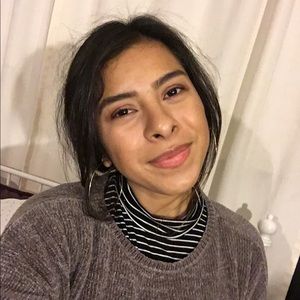 Meet your Posher, Jenn